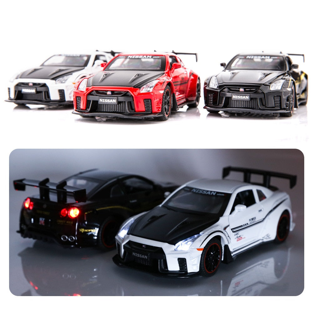 1:32 Nissan GTR R35 Racing Car Model. Vehicles/Sound And Light