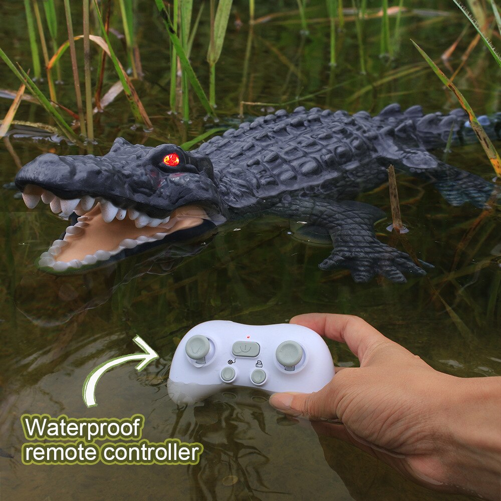 Remote control crocodile water toy animal.  Creative bionic electric gift